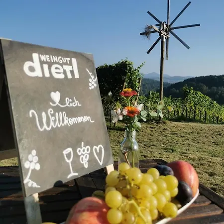 아파트 Weingut Dietl 리거스버그