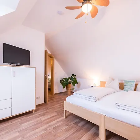 Weingut Dietl * ريغرسبورغ