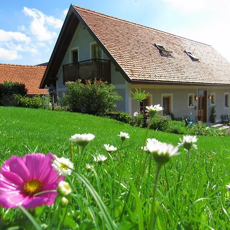 Weingut Dietl 아파트