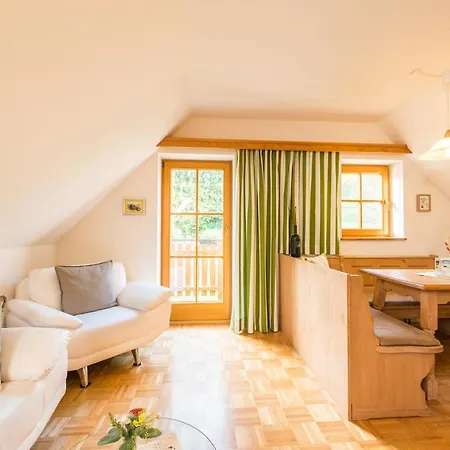 Weingut Dietl 아파트 리거스버그