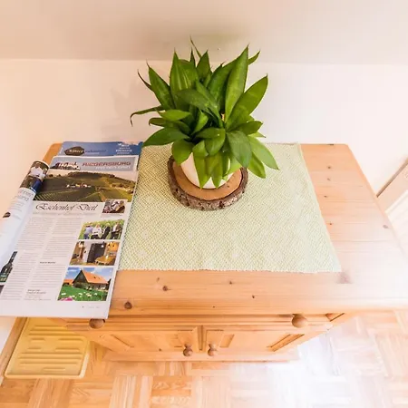 아파트 Weingut Dietl