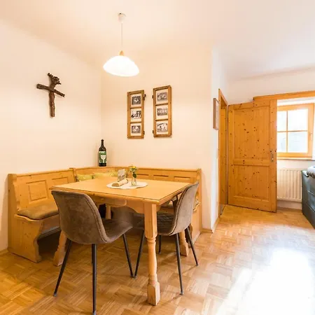 Weingut Dietl 아파트 *