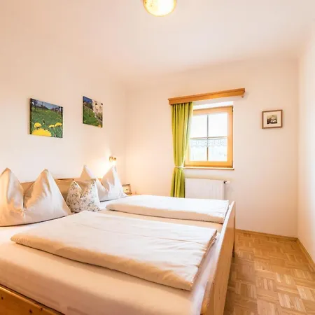 Weingut Dietl شقة