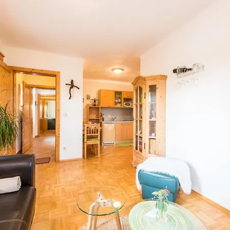 아파트 Weingut Dietl *