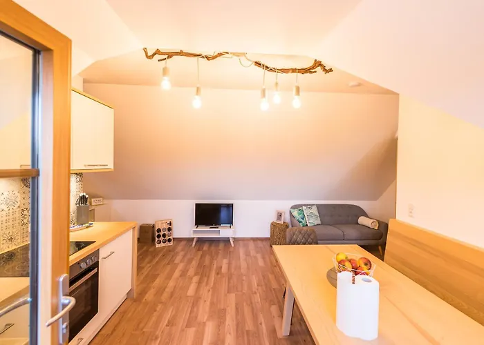 Weingut Dietl * ريغرسبورغ