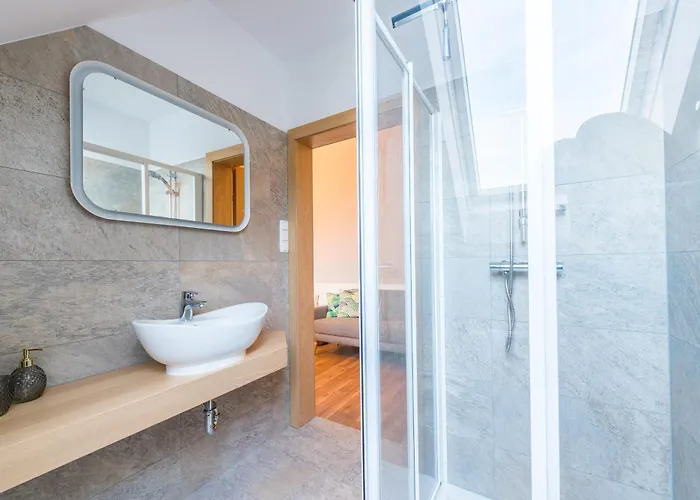 شقة Weingut Dietl