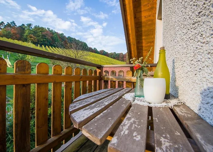 Weingut Dietl شقة